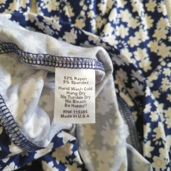 ✨️HP✨️ Fighting🤼 Eel Pant Reed in Daisy🌼 Print - Picture 4 of 6